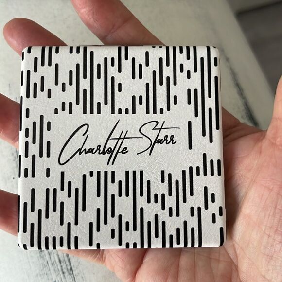 Charlotte Starr Compact Square Mirror Make -Up - Picture 1 of 5